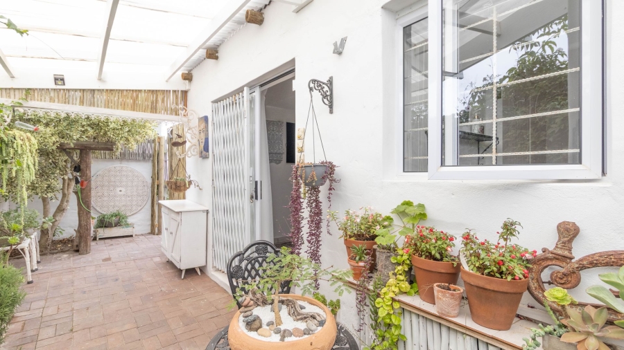 5 Bedroom Property for Sale in Paternoster Western Cape